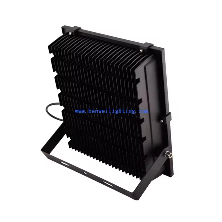 Parking Lot Floodlight (1)